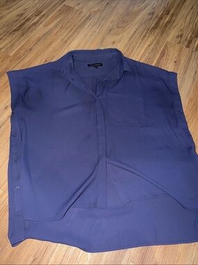 Women’s  Navy Short-Sleeve Button Shirt